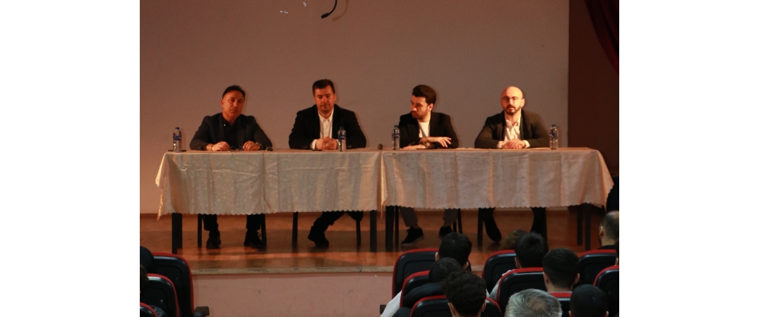 PESİAD ve Genç PESİAD Yönetim Kurulu Üyelerimiz, Pendik İTO Mesleki ve Teknik Anadolu Lisesi'nde "Girişimcilik" konulu seminer verdiler.