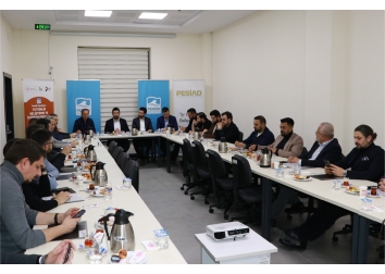 PESİAD ve Genç PESİAD Ortak Yönetim Kurulu toplantımızı “YETGİM - Pendik Yetkinlik Geliştirme ve İstihdam Merkezi’nde” gerçekleştirdik.