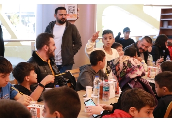  Çocuk Esirgeme Kurumu'nda bulunan canlarımız ile bir araya geldik.