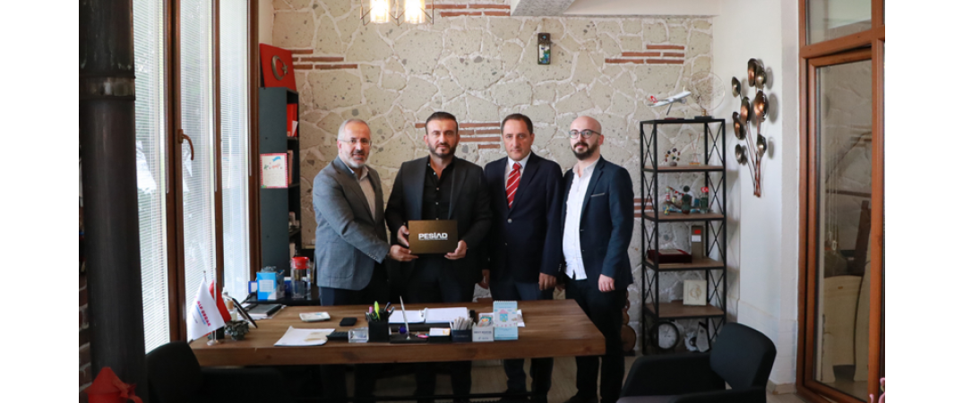 19 Ekim Muhtarlar Günü’ne istinaden, Kurna Köyü Muhtarı ve aynı zamanda üyemiz olan Sn. Harun YILDIRIM’ı ziyaret ettik.