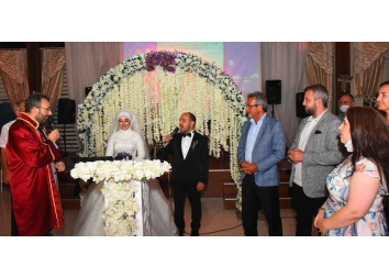 Genç PESİAD Yönetim Kurulu Üyemiz Cüneyt Şallı nın Düğününe Katılım Sağladık