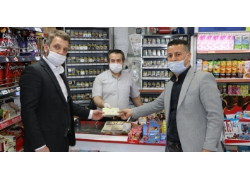 PESİAD Olarak, Üyelerimizin Desteği İle Çeşitli Mahallelerimizin Bakkallarında Bulunan Veresiye Defterlerini Kapattık