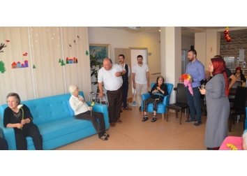 Yaşlı Bakım Merkezini Ziyaret Ettik