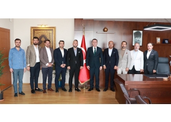 Pendik İlçe Kaymakamlığına atanan Sn. Mehmet YILDIZ’a hayırlı olsun ziyaretinde bulunduk.