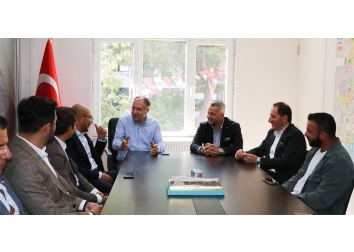 CHP Pendik İlçe Başkanlığı’na seçilen Sn. Niyazi GÜNERİ’ye hayırlı olsun ziyaretinde bulunduk.