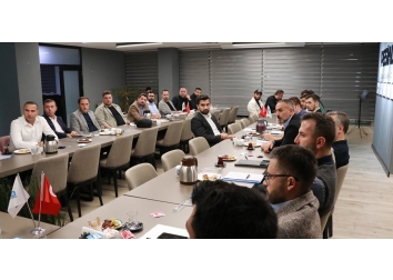 PESİAD & Genç PESİAD Yönetim Kurulları ve Sektörler Kurulu Yönetimleri’mizin katılımlarıyla toplantı gerçekleştirildi.