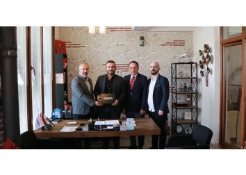 19 Ekim Muhtarlar Günü’ne istinaden, Kurna Köyü Muhtarı ve aynı zamanda üyemiz olan Sn. Harun YILDIRIM’ı ziyaret ettik.