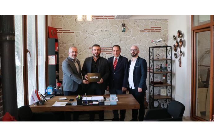 19 Ekim Muhtarlar Günü’ne istinaden, Kurna Köyü Muhtarı ve aynı zamanda üyemiz olan Sn. Harun YILDIRIM’ı ziyaret ettik.