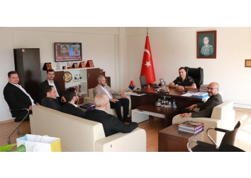 Pendik İlçe Jandarma Komutanlığı’na atanan Jandarma Üstteğmen Sn. Fahri TİRİL’e hayırlı olsun ziyaretinde bulunduk.