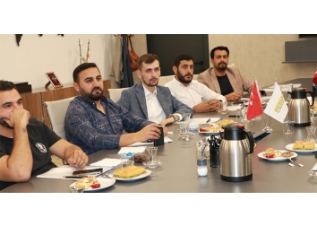PESİAD Yönetim Kurulu Üyemiz Sn. Fatih Mehmet ÖZDEMİR’in katılımlarıyla "Tecrübe Paylaşım Toplantısı" düzenlendi.