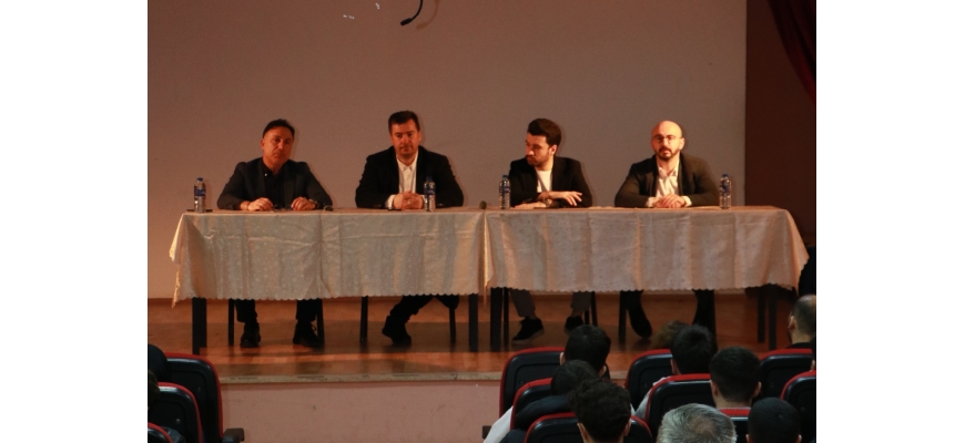 PESİAD ve Genç PESİAD Yönetim Kurulu Üyelerimiz, Pendik İTO Mesleki ve Teknik Anadolu Lisesi'nde "Girişimcilik" konulu seminer verdiler.
